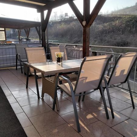 Die Ferienwohnung Lindenhof Zell an der Mosel Exterior foto