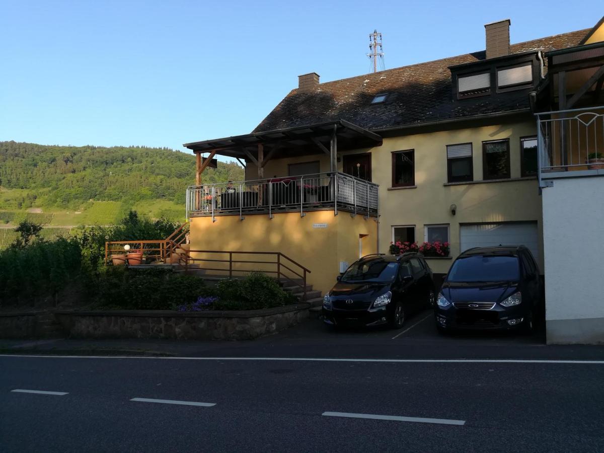 Die Ferienwohnung Lindenhof Zell an der Mosel Exterior foto