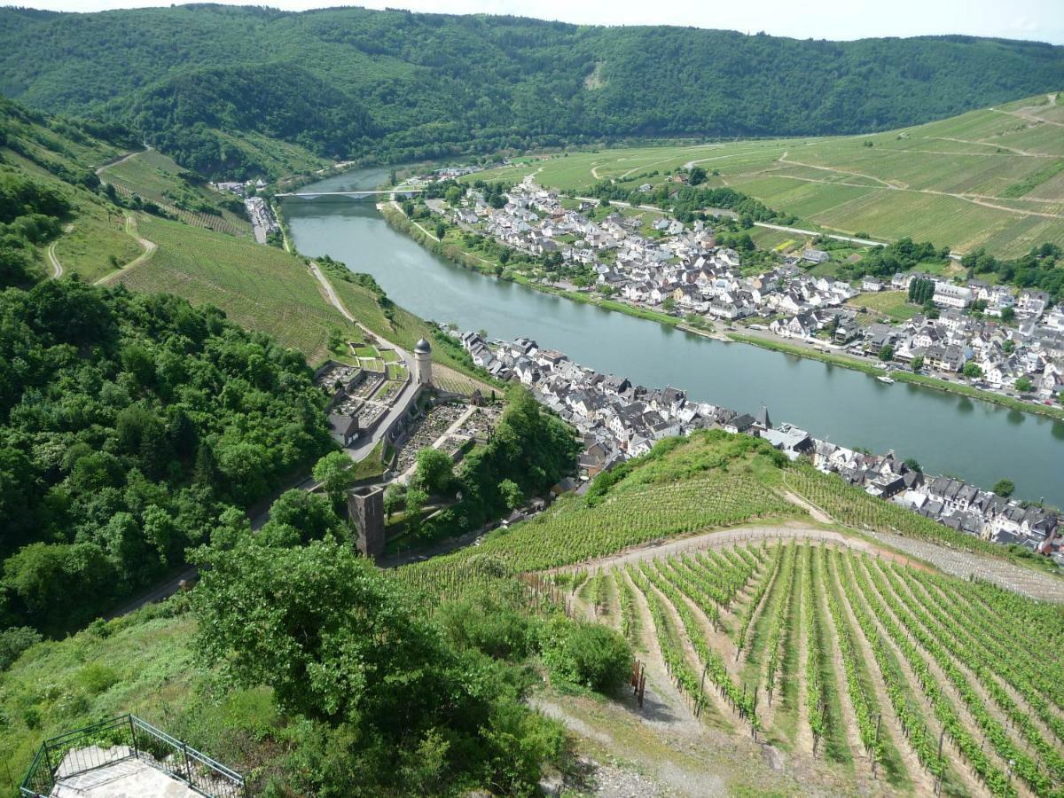 Die Ferienwohnung Lindenhof Zell an der Mosel Exterior foto